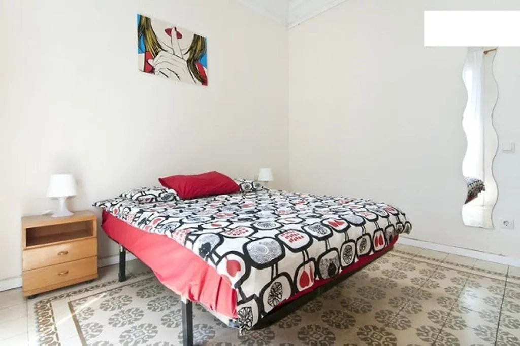 Cozy Apartment Near Sagrada Familia 巴塞罗那