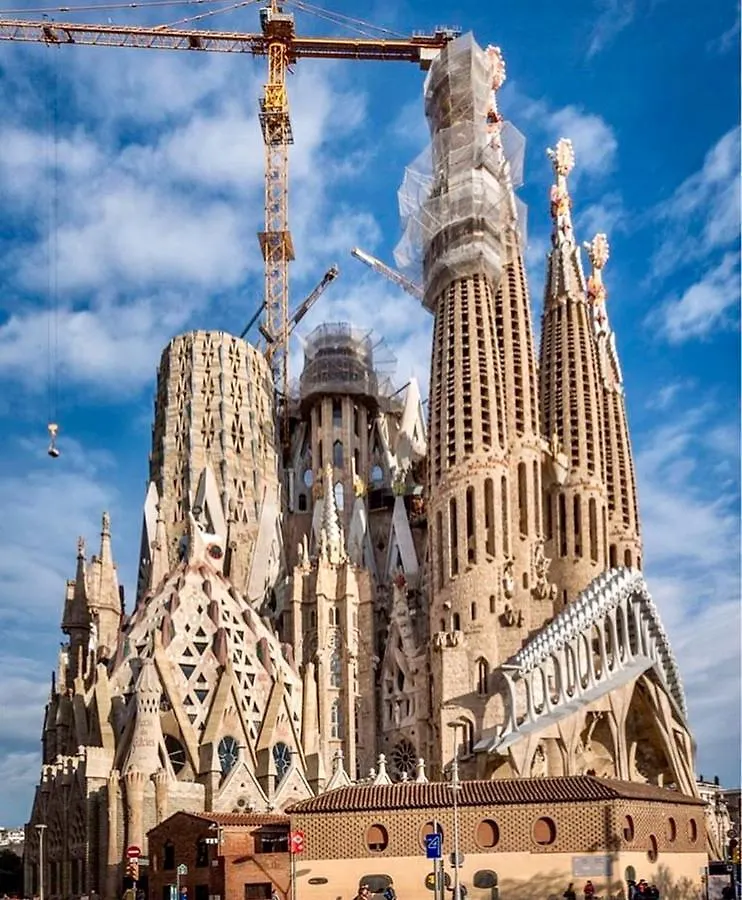 Cozy Apartment Near Sagrada Familia 巴塞罗那